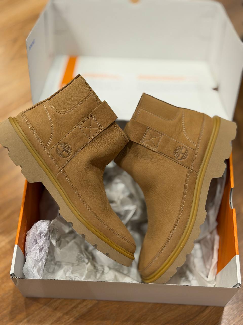 TIMBERLAND 🏷️ 100$