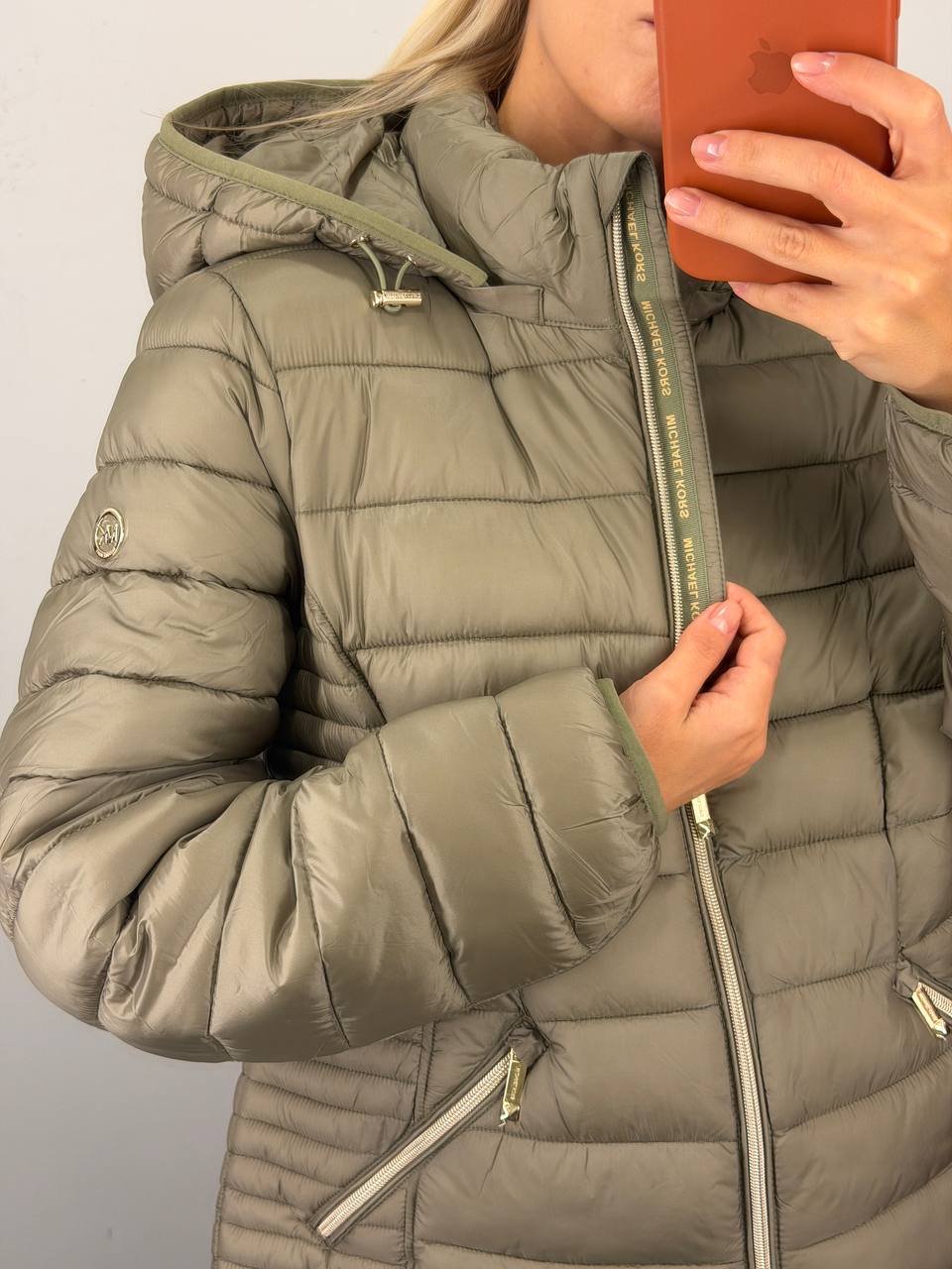 MICHAEL KORS 🏷️ 81$