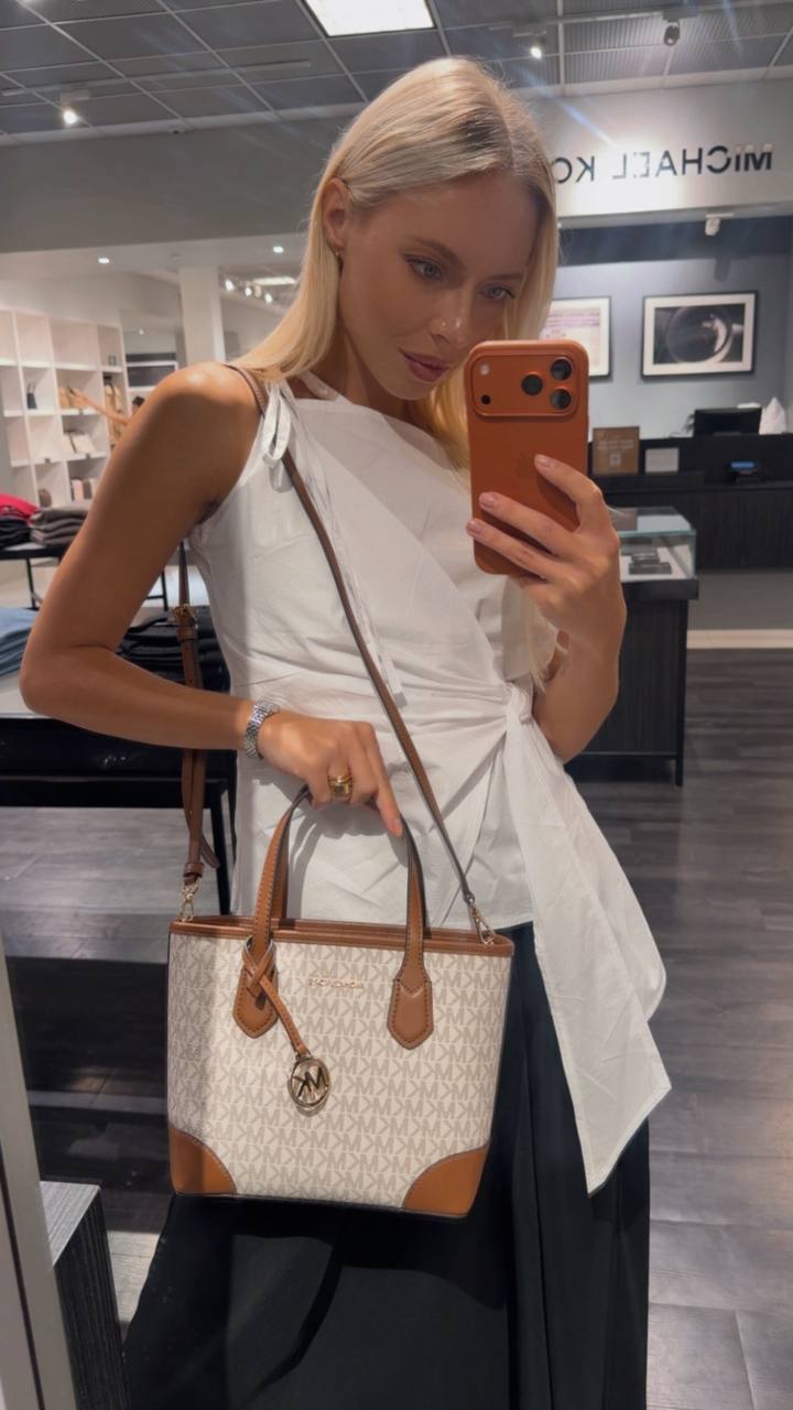 MICHAEL KORS 🏷️ 83$