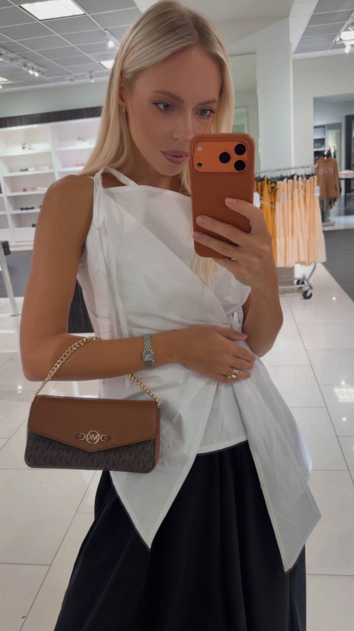 MICHAEL KORS 🏷️ 83$