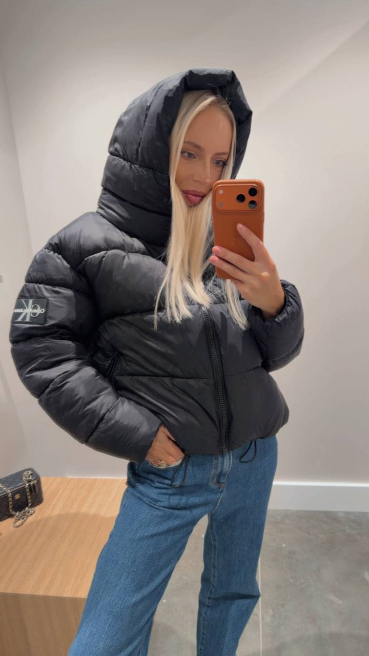 CALVIN KLEIN 🏷️ 69$