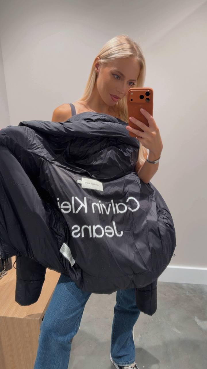 CALVIN KLEIN 🏷️ 69$