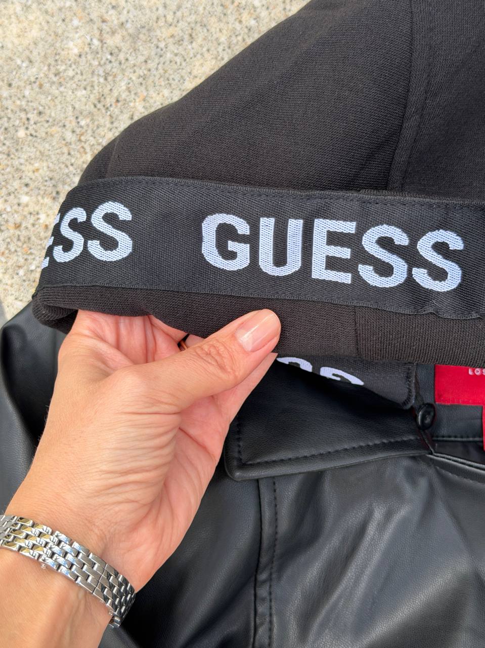GUESS 🏷️ 58$ (капюшон отстегивается)