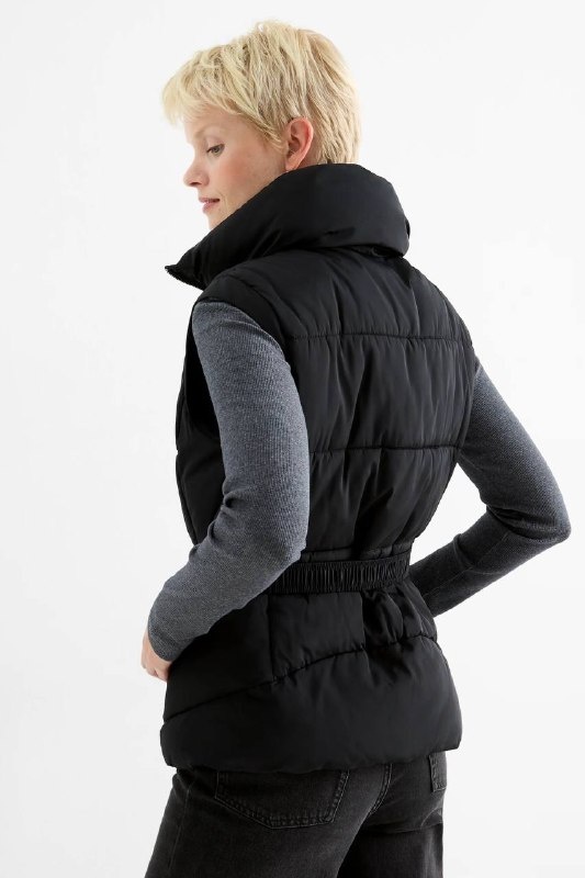 C&A 🇩🇪 C&A 🇩🇪 — Весь мир