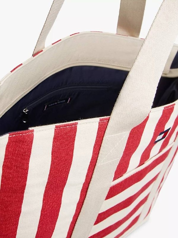 Tommy Hilfiger 🇺🇸