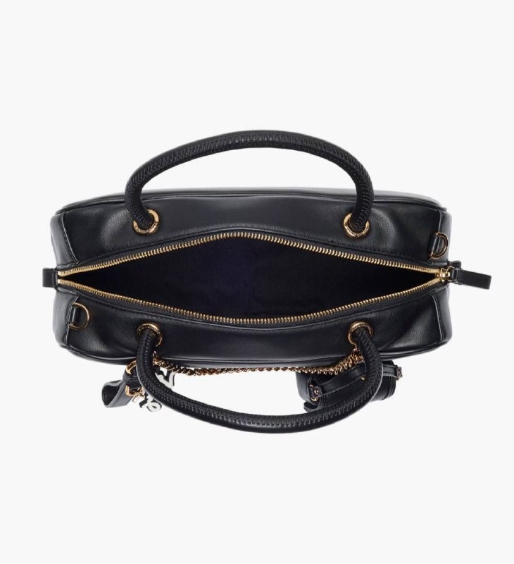 Karl Lagerfeld 🇺🇸