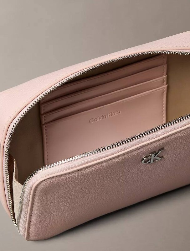 Calvin Klein 🇺🇸