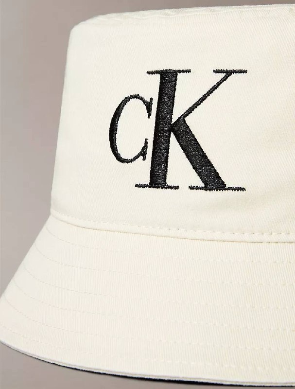 Calvin Klein 🇺🇸