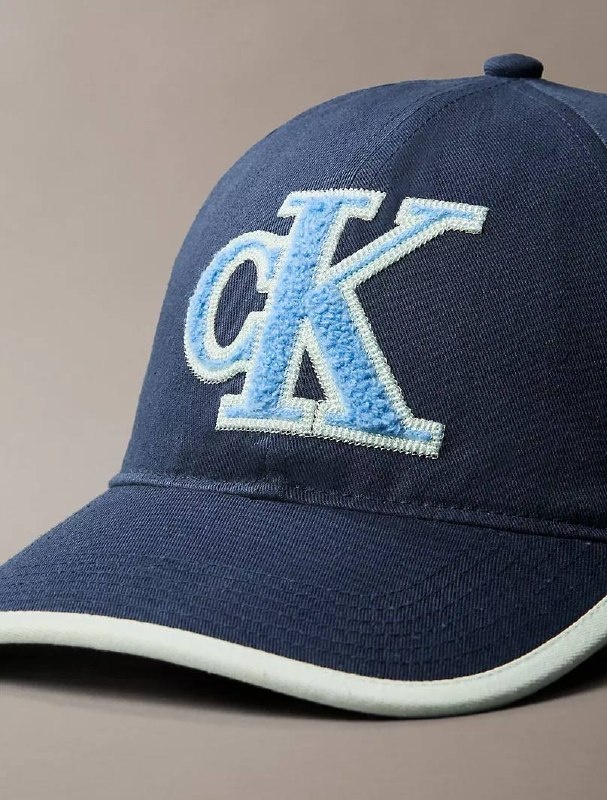 Calvin Klein 🇺🇸