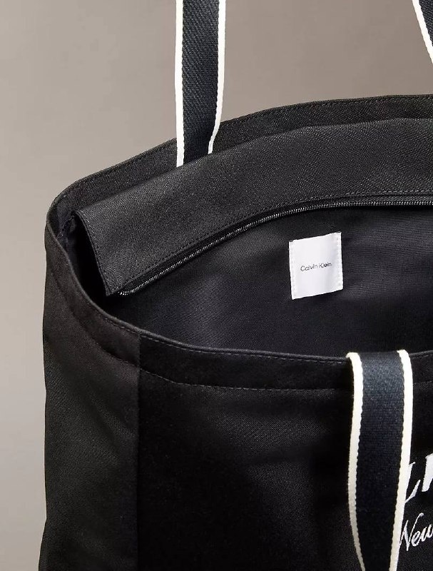 Calvin Klein 🇺🇸