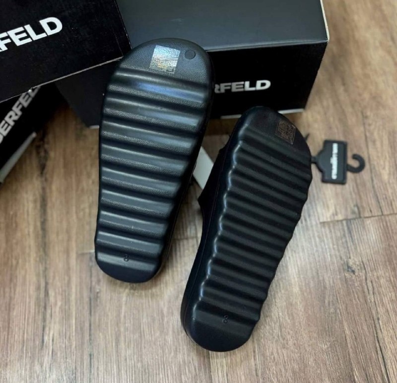 Karl Lagerfeld 🇺🇸