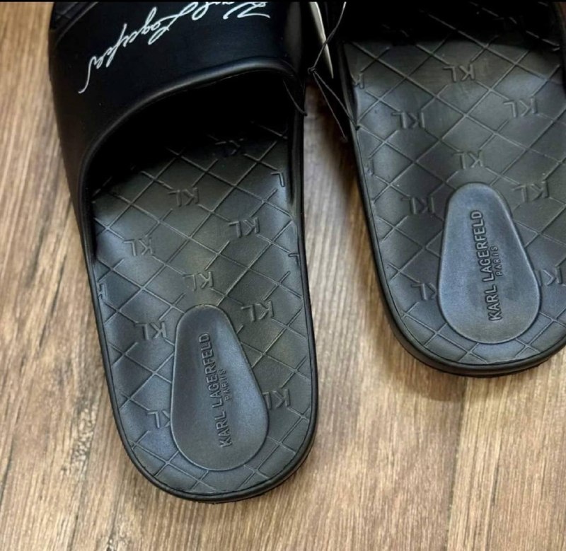 Karl Lagerfeld 🇺🇸