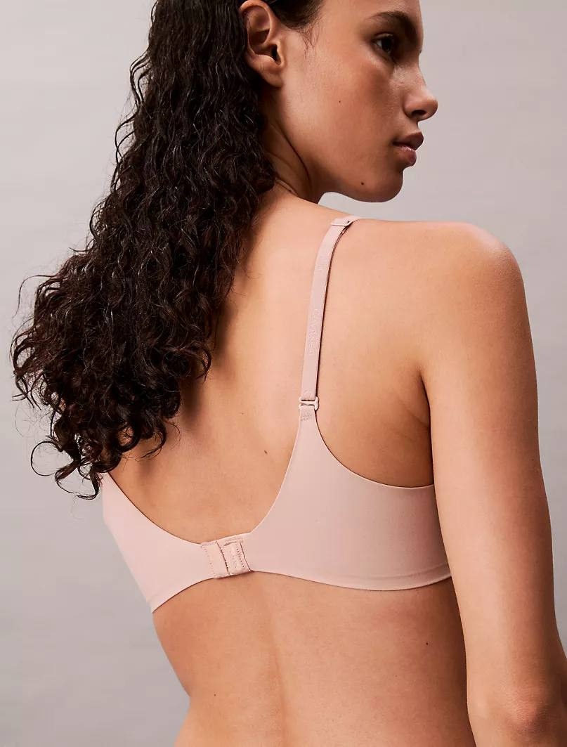 Calvin Klein 🇺🇸