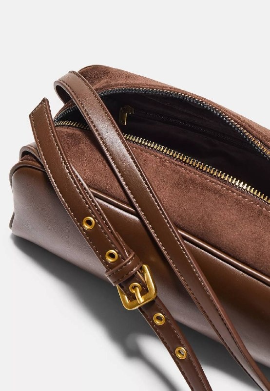 Stradivarius 🇪🇸