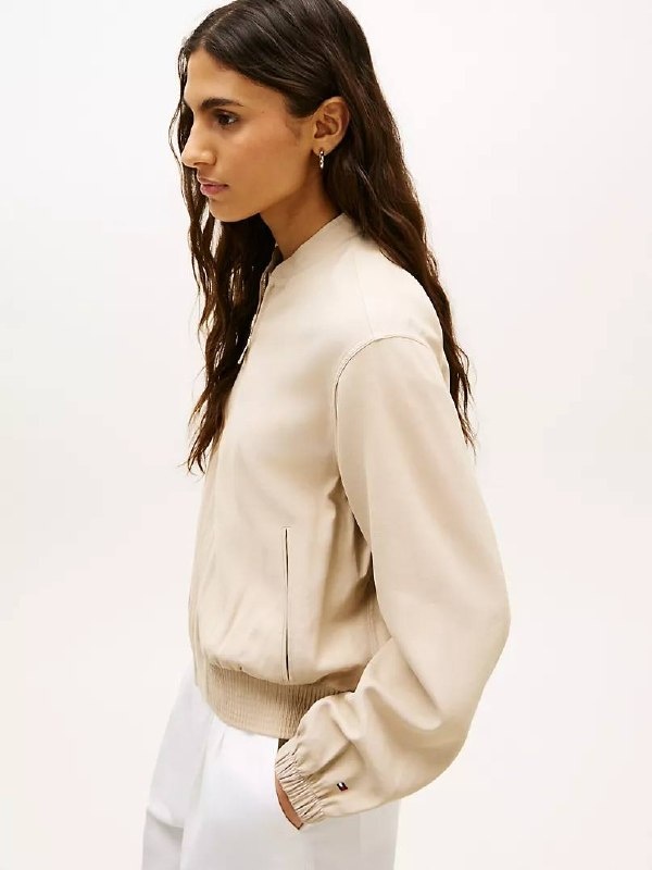 TOMMY HILFIGER 🇺🇸