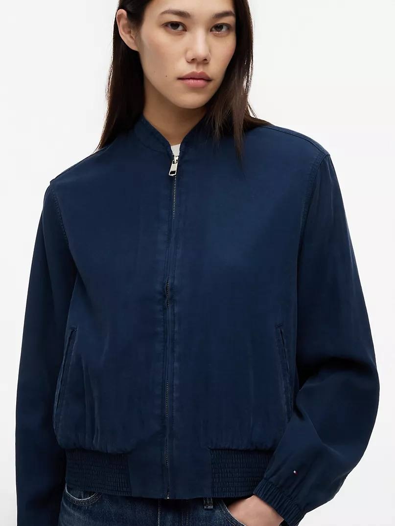 TOMMY HILFIGER 🇺🇸