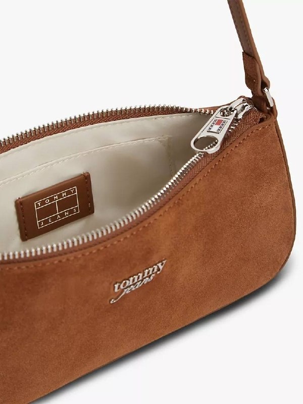 TOMMY HILFIGER 🇺🇸