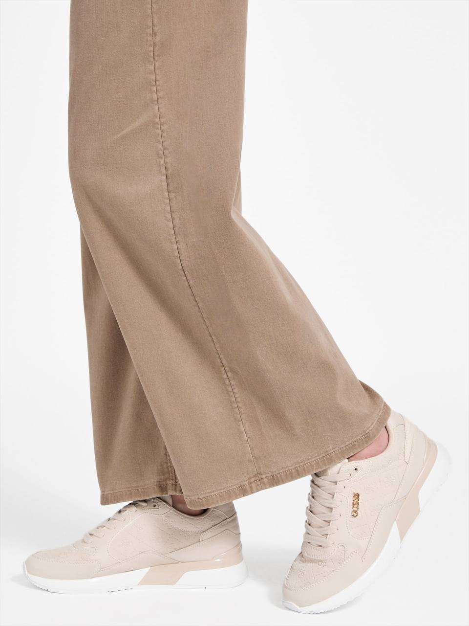 GUESS 🇺🇸 — Весь мир