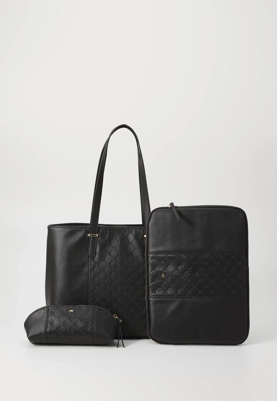 ANNA FIELD 🇪🇸 — Весь мир